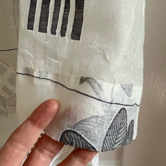 White with Gray Leaf Design Jacket L - Picture 5 of 15